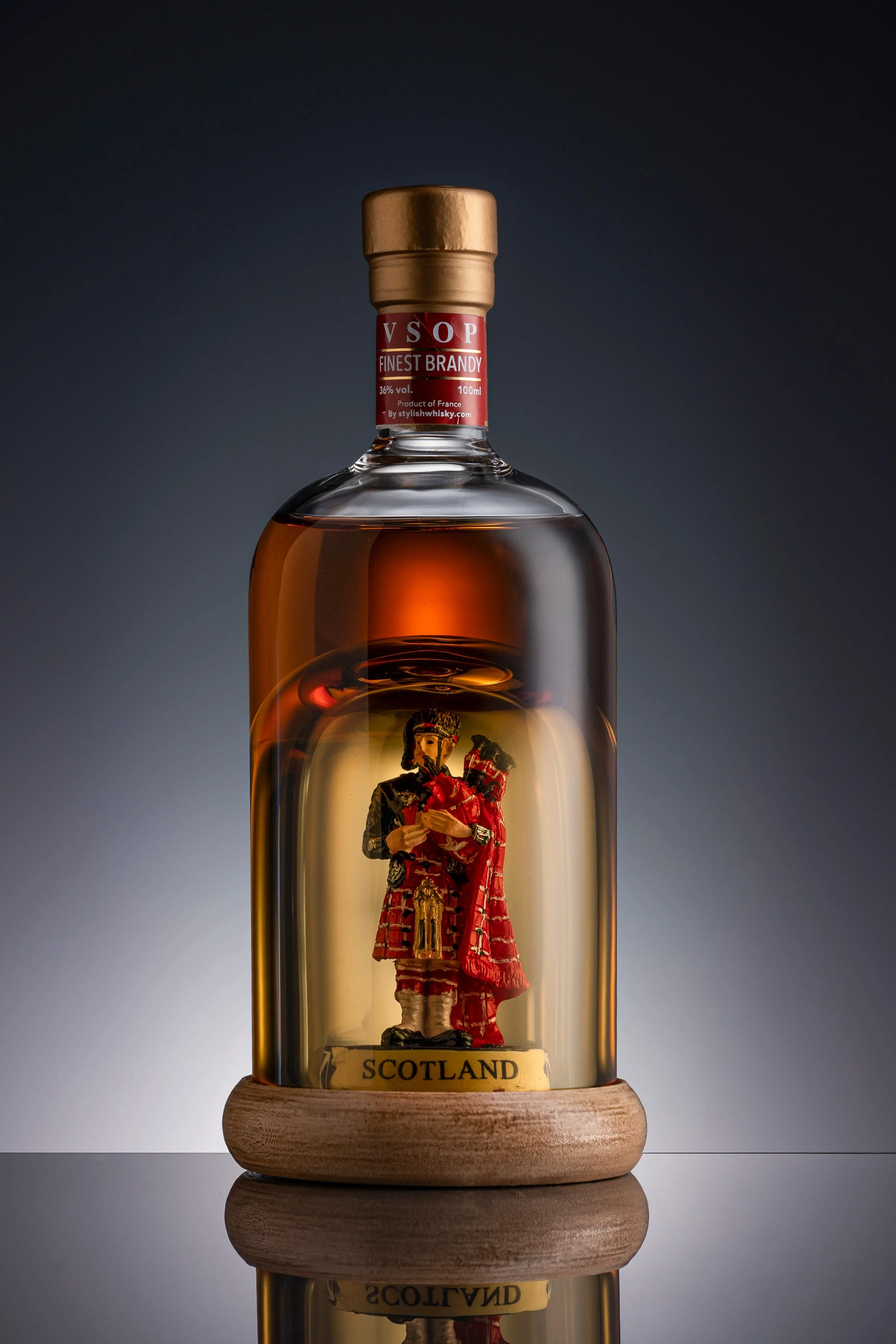 Caricature Mini Bagpipe Player Glass Brandy Decanter Refillable 10cl